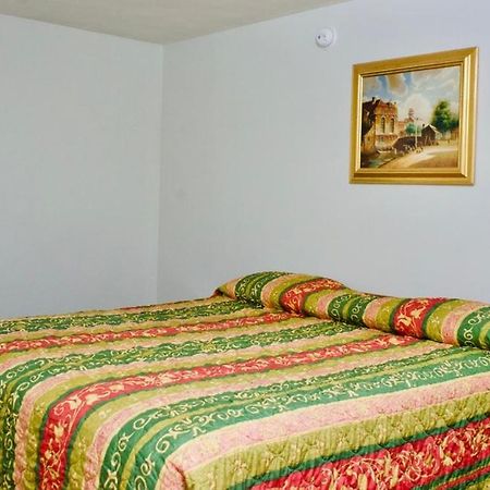 Red Carpet Motel By Ontario Kültér fotó